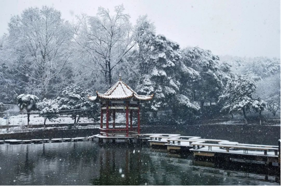 说明: //rcb.madoucm1.net/__local/7/D7/0A/C71FBD50A32EE181CAEF456F9E3_85D5876C_136D16.png